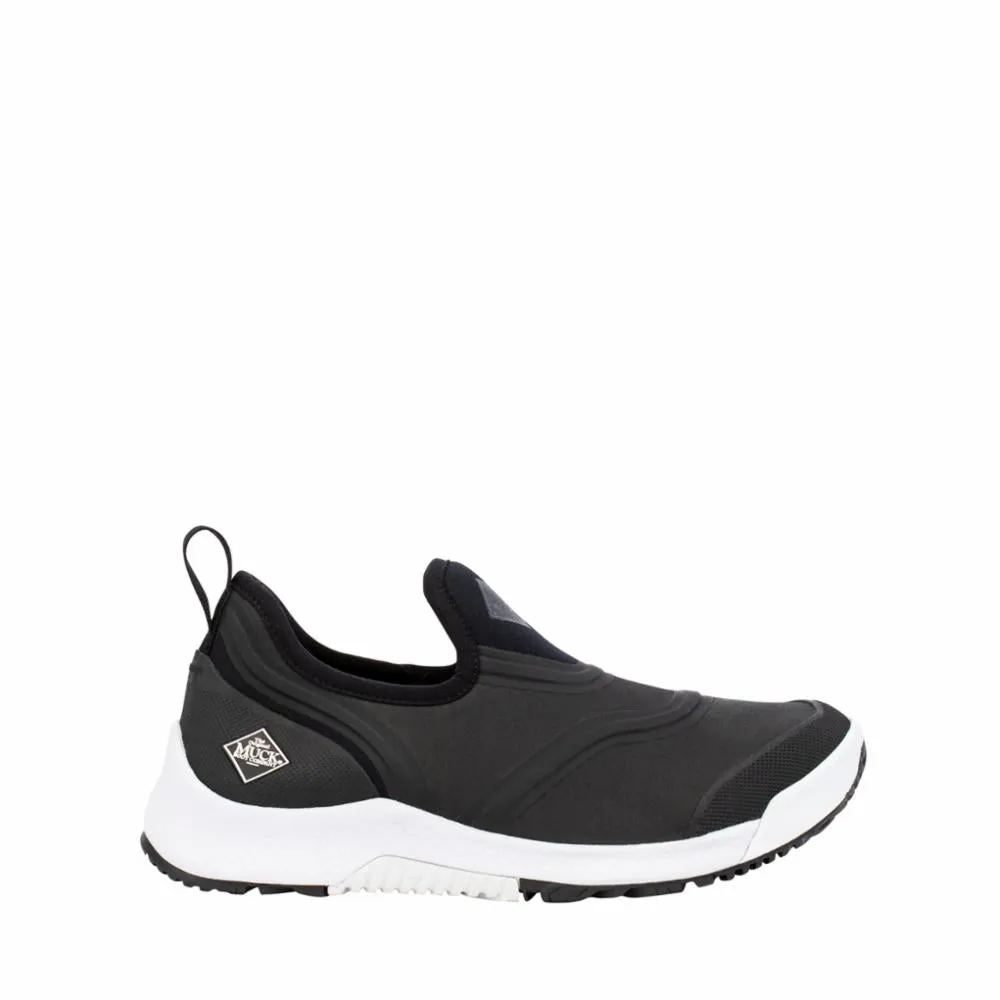 Muck Footwear  Women's Outscape Low Outscape Black M