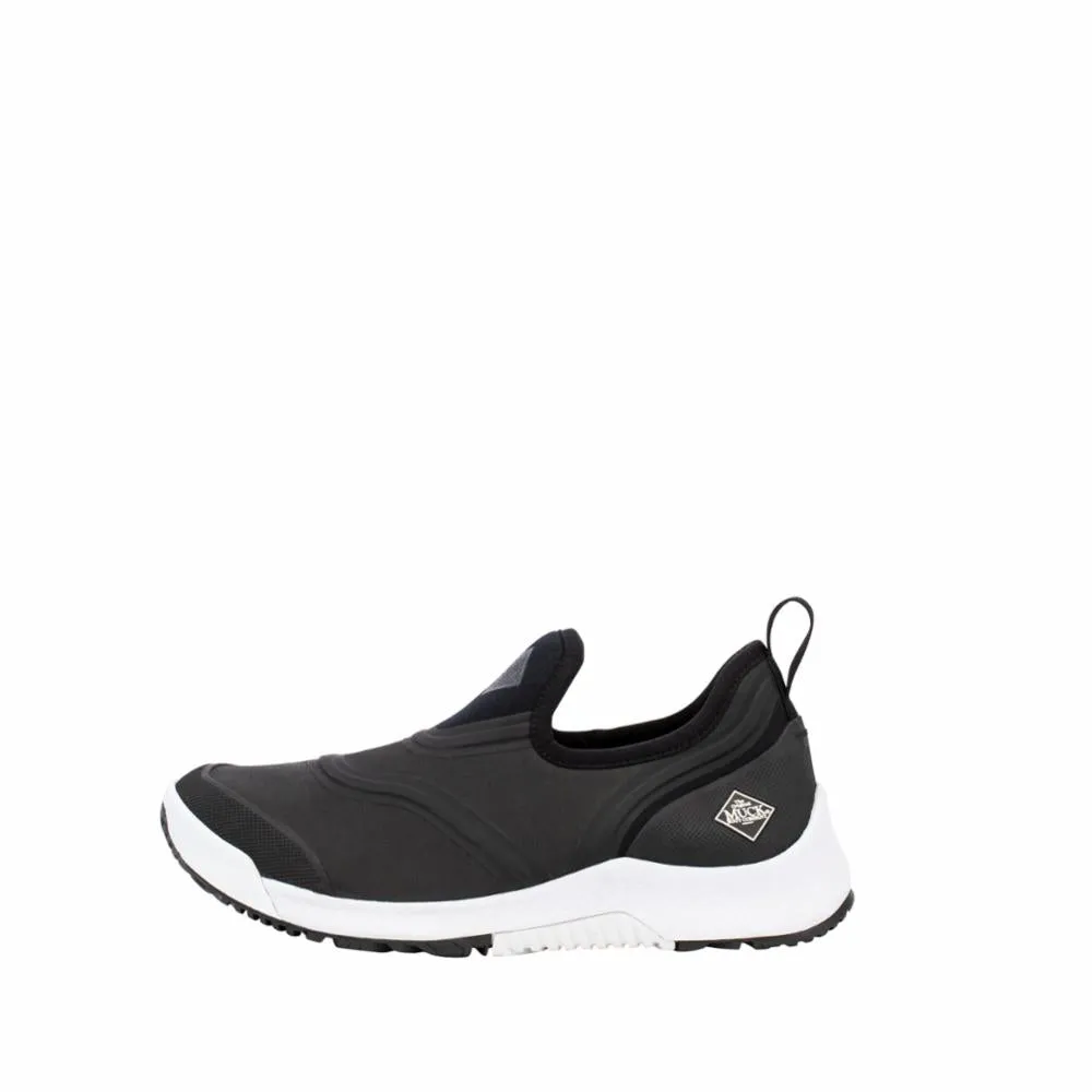 Muck Footwear  Women's Outscape Low Outscape Black M